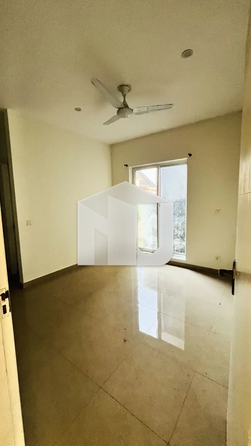 10 Marla Double Storey House Beautiful House Available For Rent In Banigala, photo 13