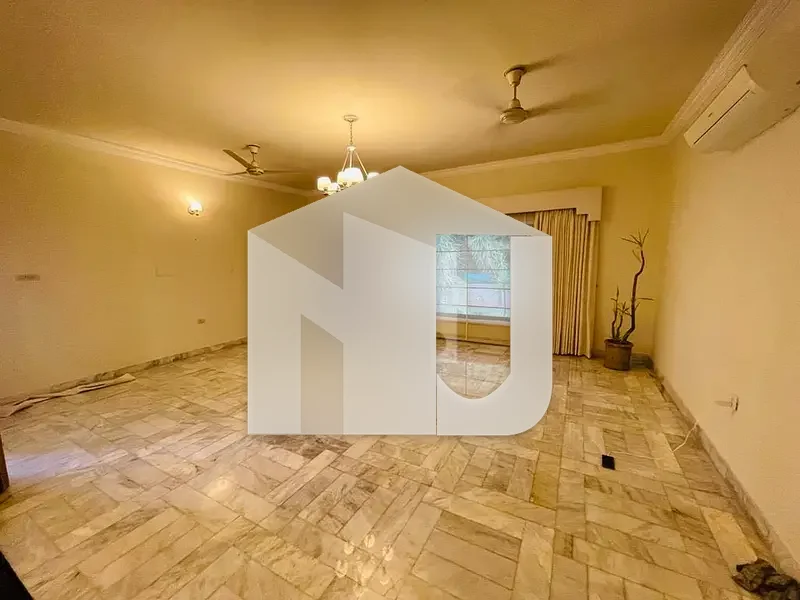 F-6 Prime Location Luxury House Available For Rent ., photo 16
