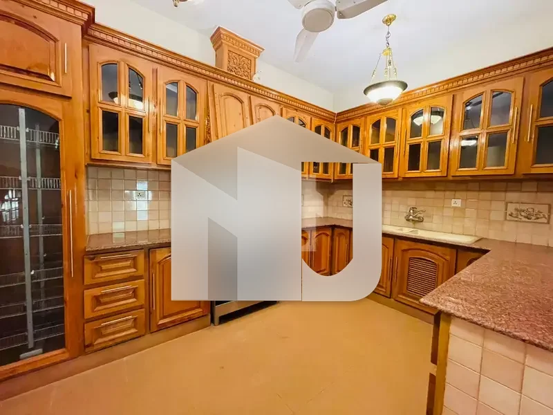 F-7 Margalla Facing Triple Story House Available For Rent ., photo 4