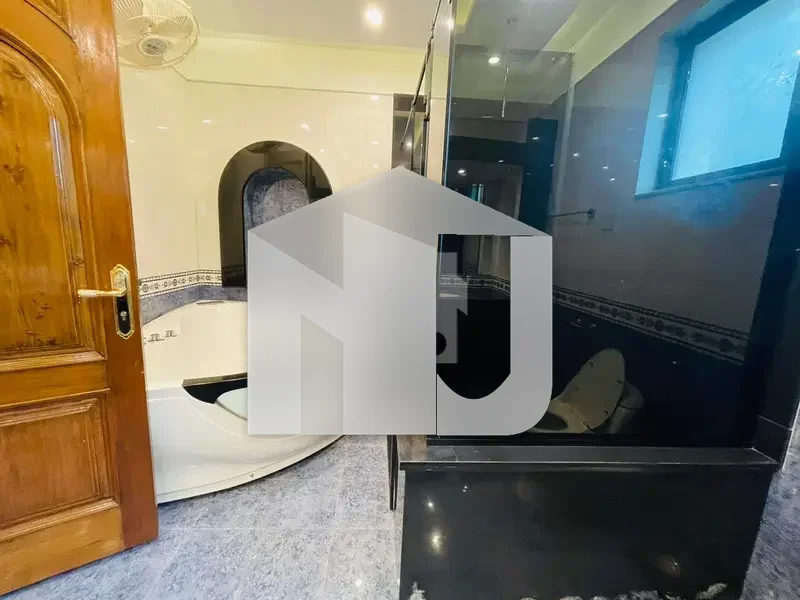 F-7 Margalla Facing Triple Story House Available For Rent ., photo 7