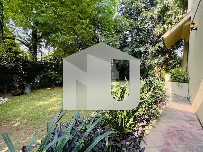F-7 Margalla Facing Luxury House Available For Rent ., photo 2