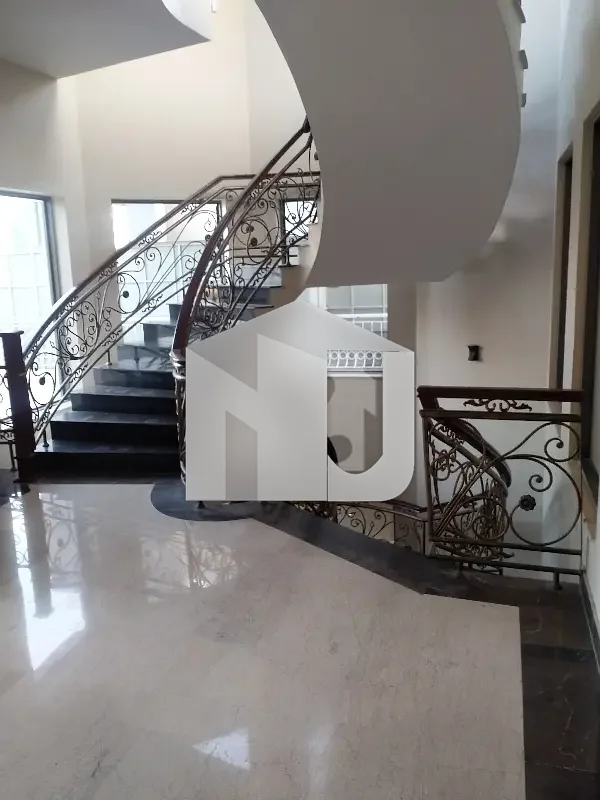 F-11 Fully Renovated Full House For Rent, photo 4
