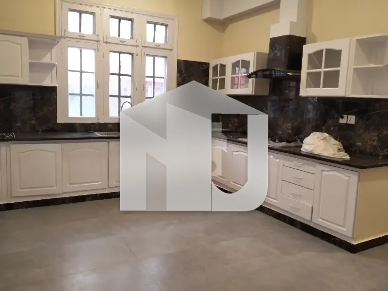 F-11 Fully Renovated Full House For Rent, photo 16