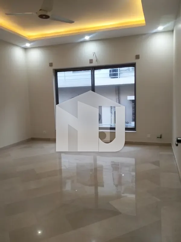 F-11 Fully Renovated Full House For Rent, photo 2
