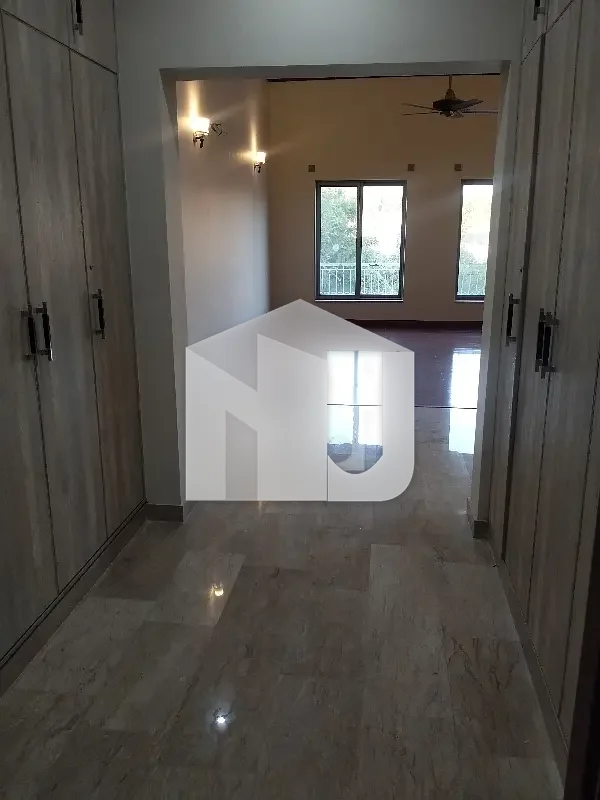 F-11 Fully Renovated Full House For Rent, photo 5
