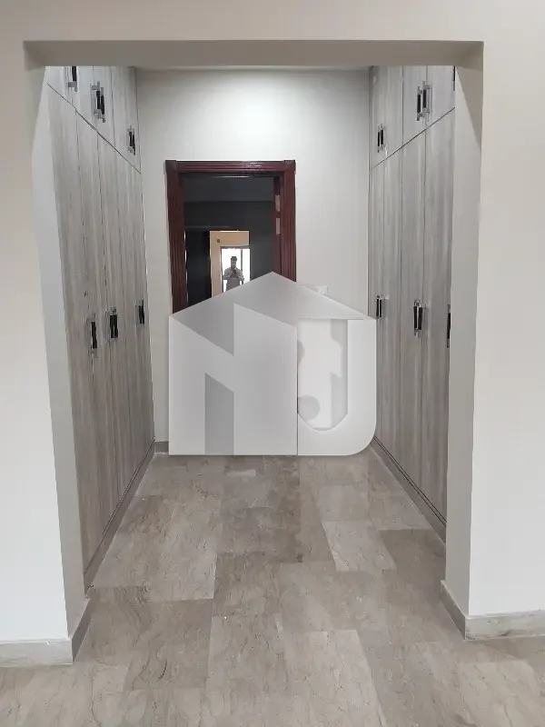 F-11 Fully Renovated Full House For Rent, photo 12