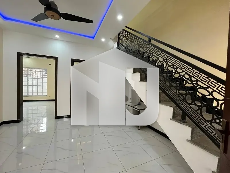Mpchs Multi Gardens B-17 Islamabad House, photo 6