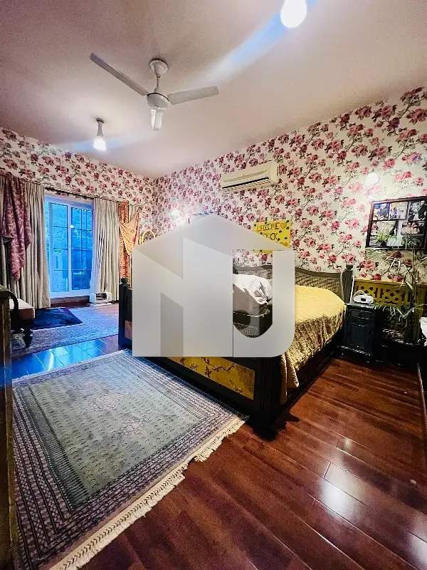 G-6 Beautiful Furnished House, photo 21