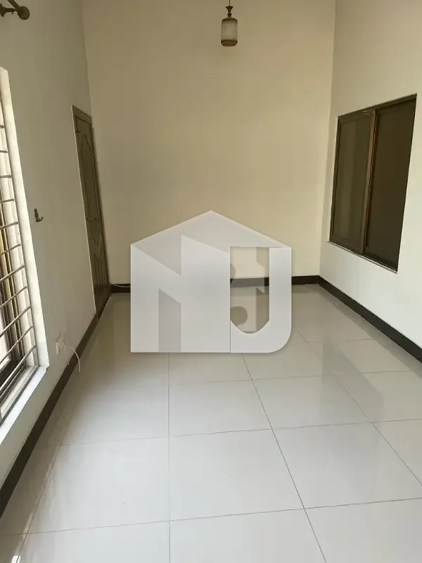 F-8 Beautiful House For Rent