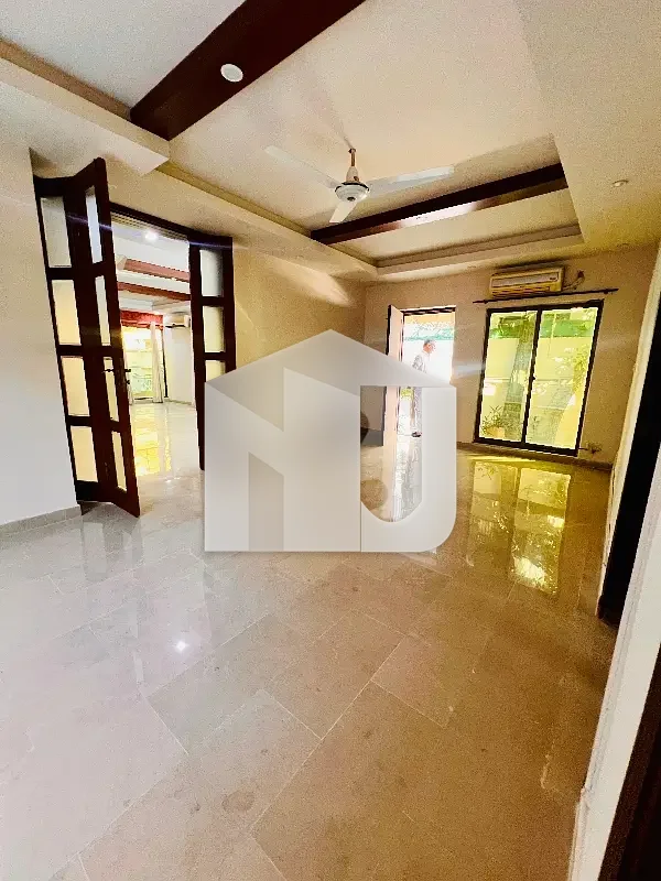 G-6 Beautiful House For Rent, photo 13