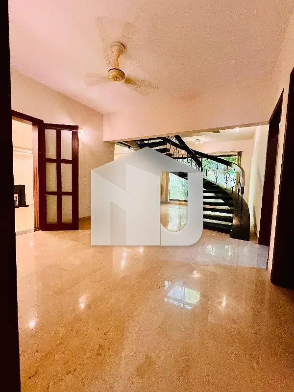 G-6 Beautiful House For Rent, photo 27