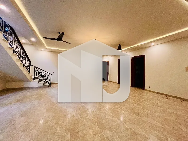 F-7 Brand New Ambassador Level House, photo 21