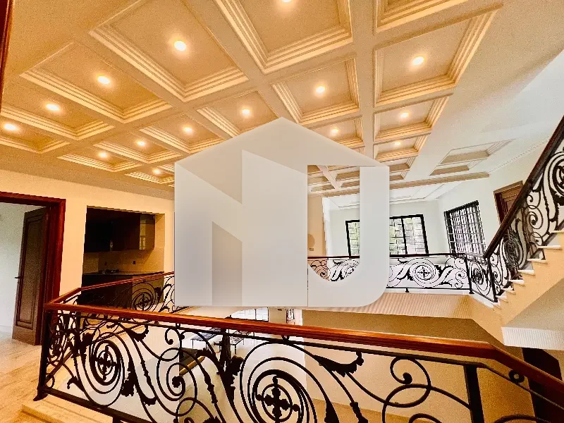 F-7 Brand New Ambassador Level House, photo 25