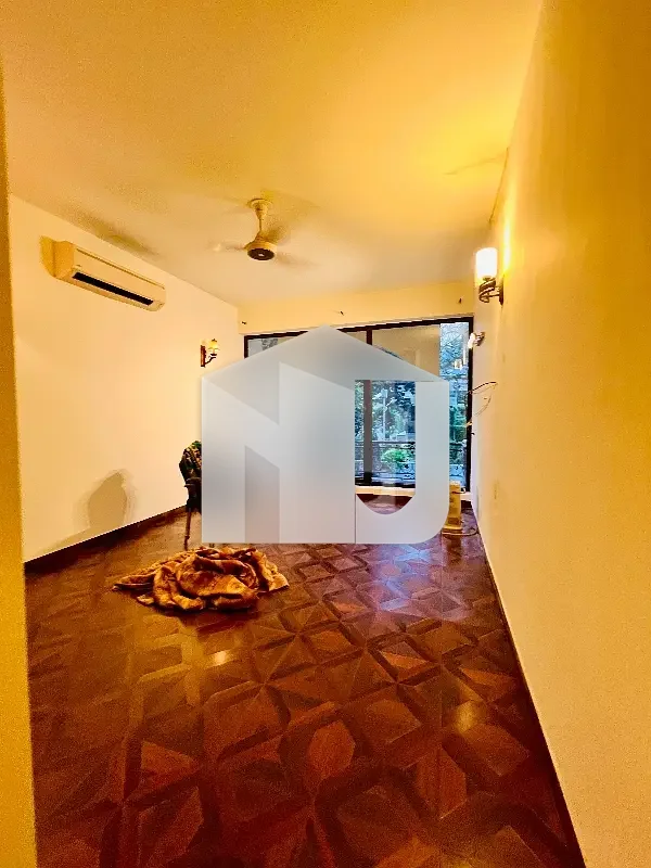 F-6 Most Beautiful House For Rent, photo 7