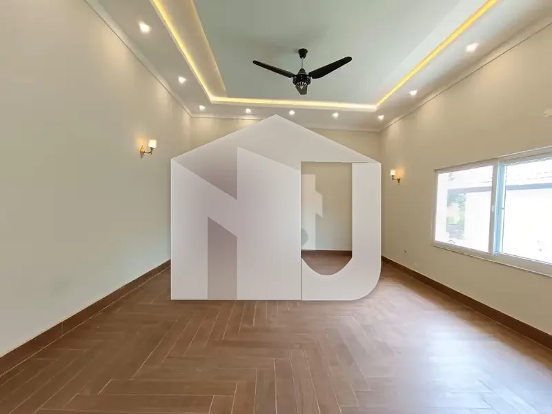 Beautiful House Available For Rent On Prime Location, photo 4
