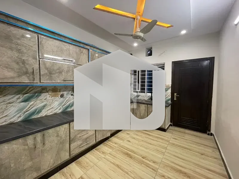 1 kanal house available for rent, photo 5