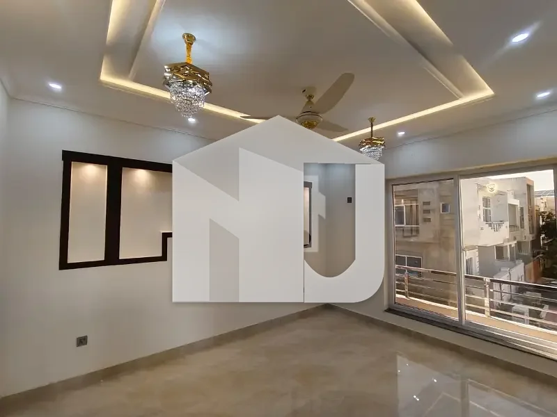 12 Marla Full House Available For Rent, photo 4