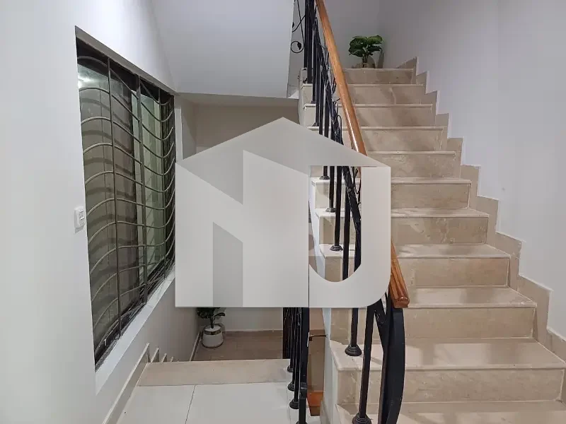 12 Marla upper portion available for rent in CBR TOWN PHASE 1 with All facility's, photo 19