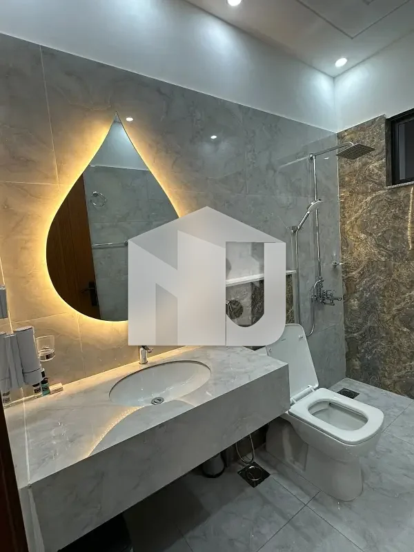 Highly-Desirable 2 Kanal House Available In E-11, photo 12