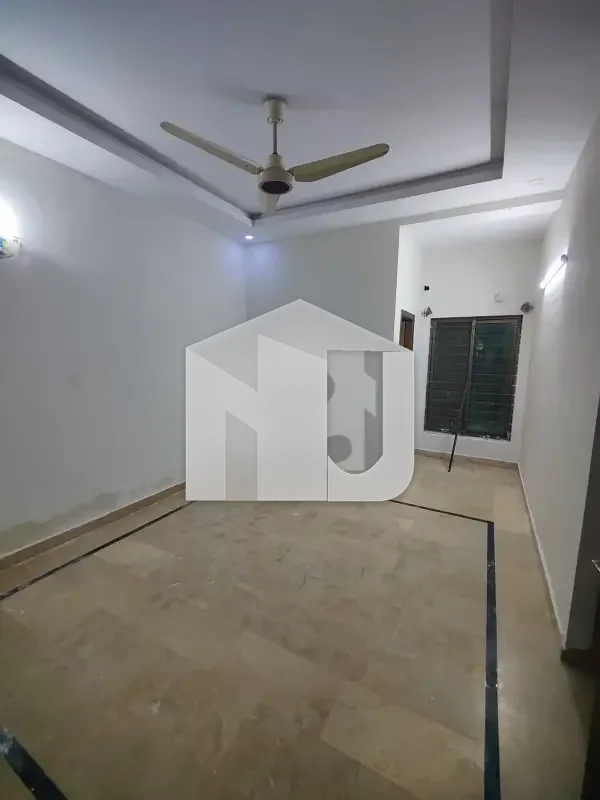 5 Bedroom Full House Available for Rent Spacious & Well-Maintained, photo 8
