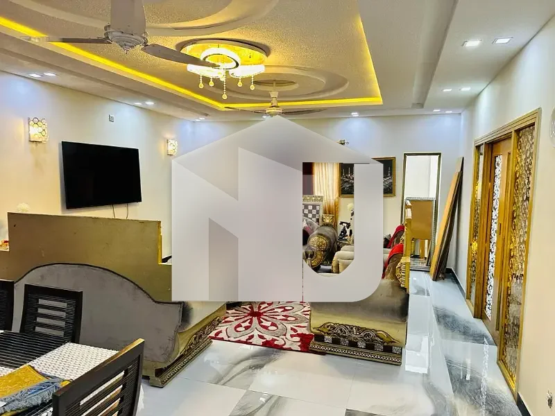 E-11 Islamabad 1kanal Fully Furnished House For Rent 8bed with washroom Drawing Dining Tvl Kichen Servant Room parking Gas Electric, photo 15