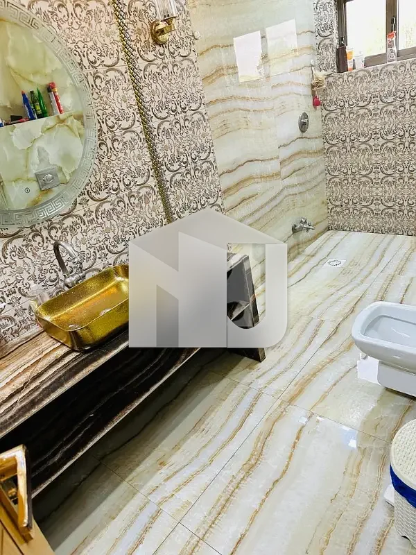 E-11 Islamabad 1kanal Fully Furnished House For Rent 8bed with washroom Drawing Dining Tvl Kichen Servant Room parking Gas Electric, photo 5