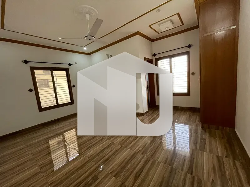E-11 ISLAMABAD 1kanal House For Rent 7bed with washroom Drawing Dining Tvl Kichen Servant Room parking Gas Electric, photo 8