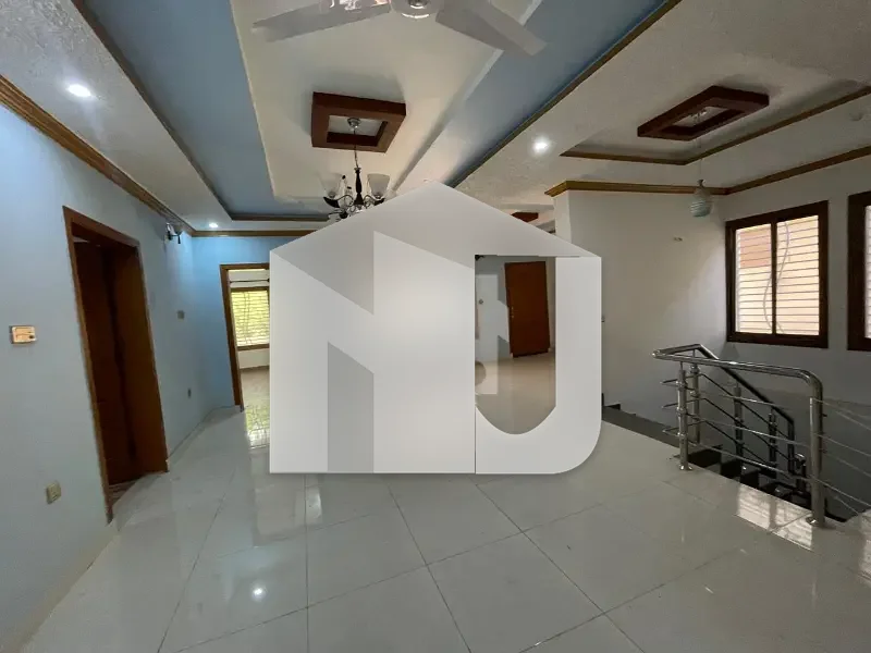 E-11 ISLAMABAD 1kanal House For Rent 7bed with washroom Drawing Dining Tvl Kichen Servant Room parking Gas Electric, photo 6