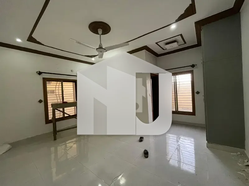 E-11 ISLAMABAD 1kanal House For Rent 7bed with washroom Drawing Dining Tvl Kichen Servant Room parking Gas Electric, photo 15