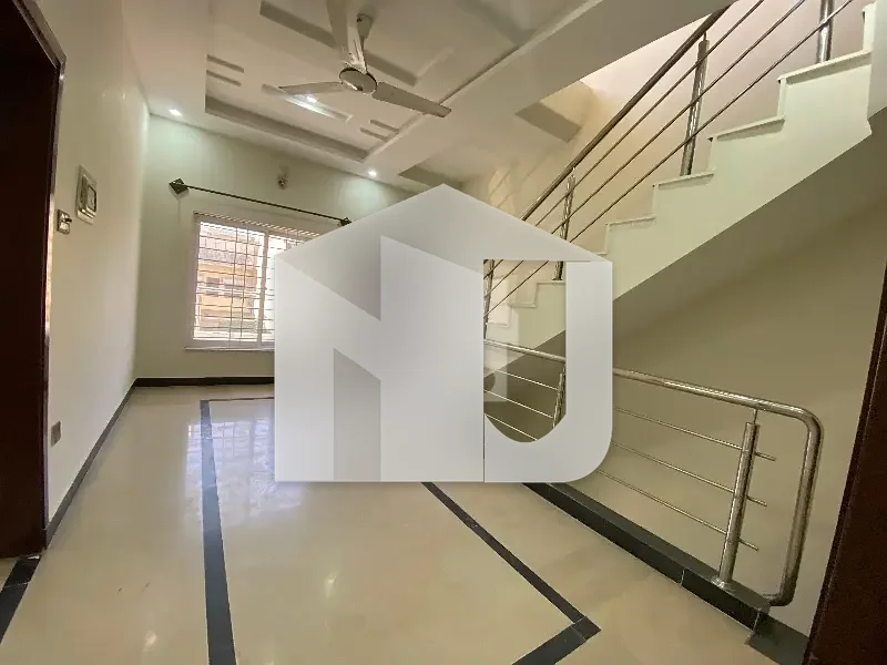 This Is Your Chance To Buy House In G-14/4 Islamabad, photo 13