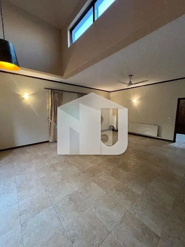 F-7 Most Beautiful semi Furnished House, photo 11