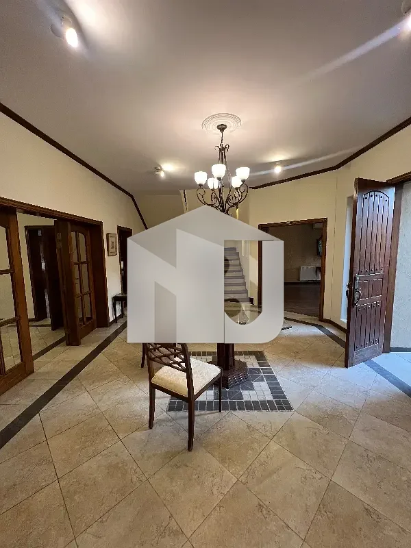 F-7 Most Beautiful semi Furnished House, photo 22