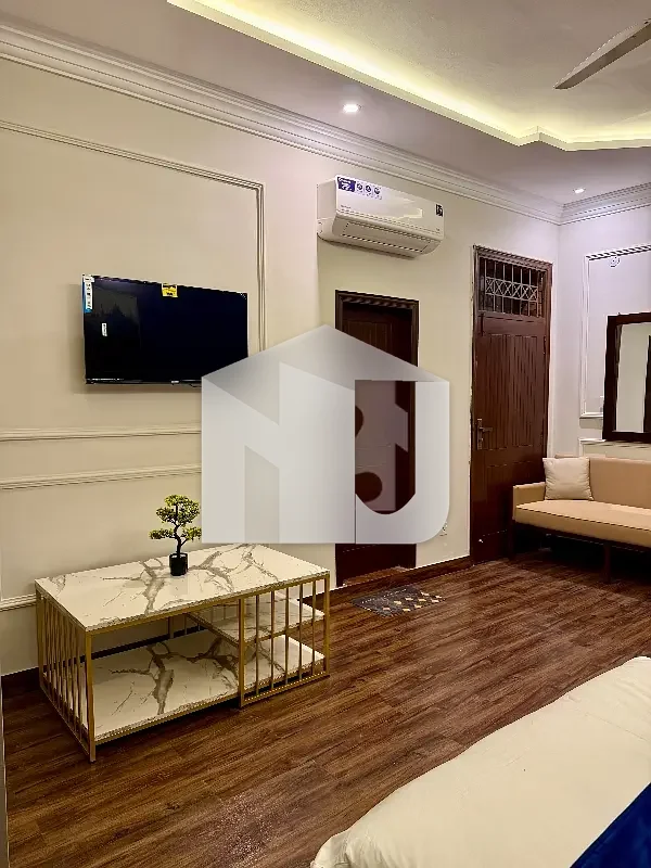 Fully Furnished Brand New House With AC Install Luxury House Available, photo 13