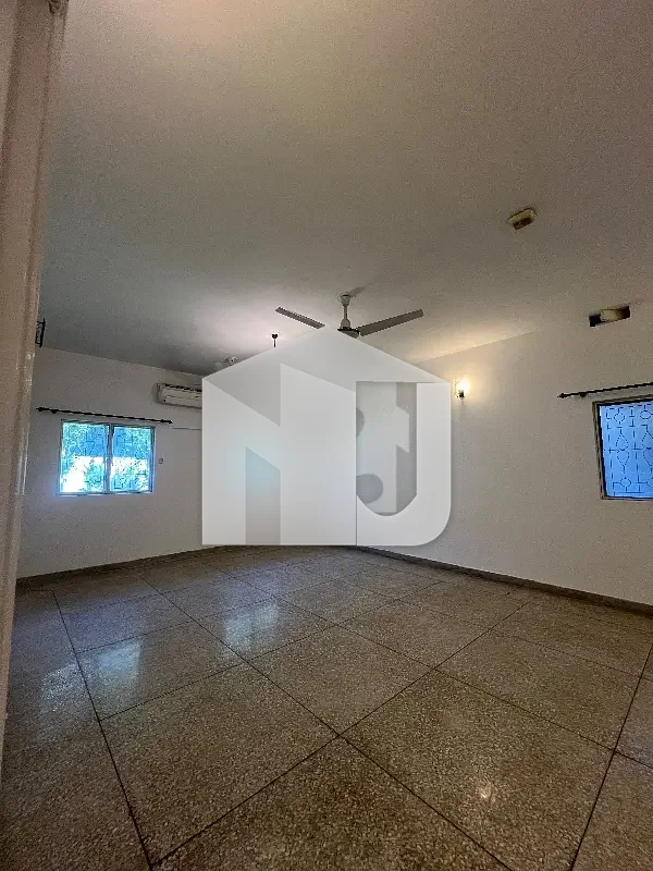 1 Kanal House For Rent In F-6/3 Islamabad 5 Bedrooms & Beautiful Lawn, photo 6