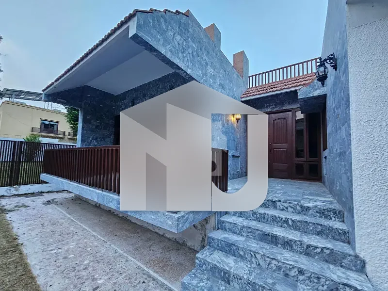 HOUSE FOR RENT IN F-8