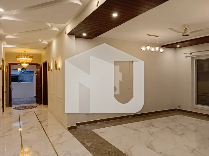 500 Sq Yard Luxury House Available for Rent in E-11 Multi, photo 8