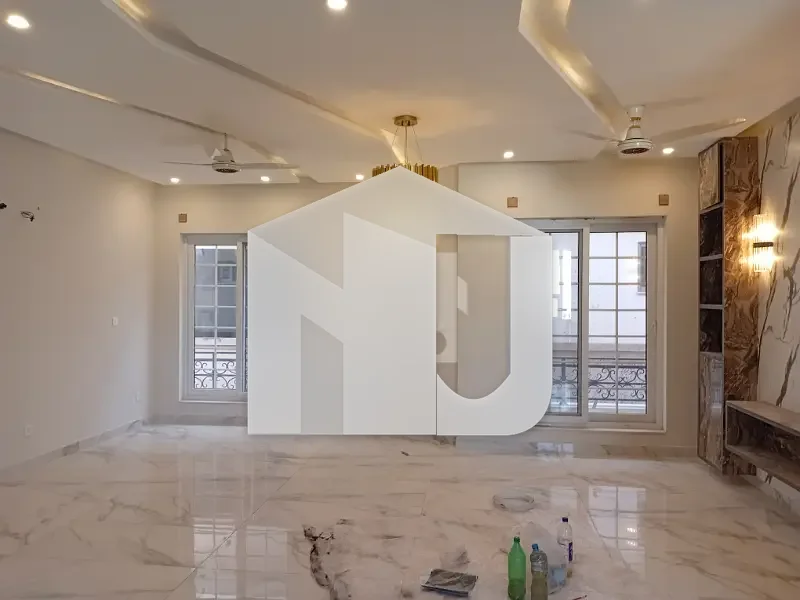 500 Sq Yard Luxury House Available for Rent in E-11 Multi, photo 30