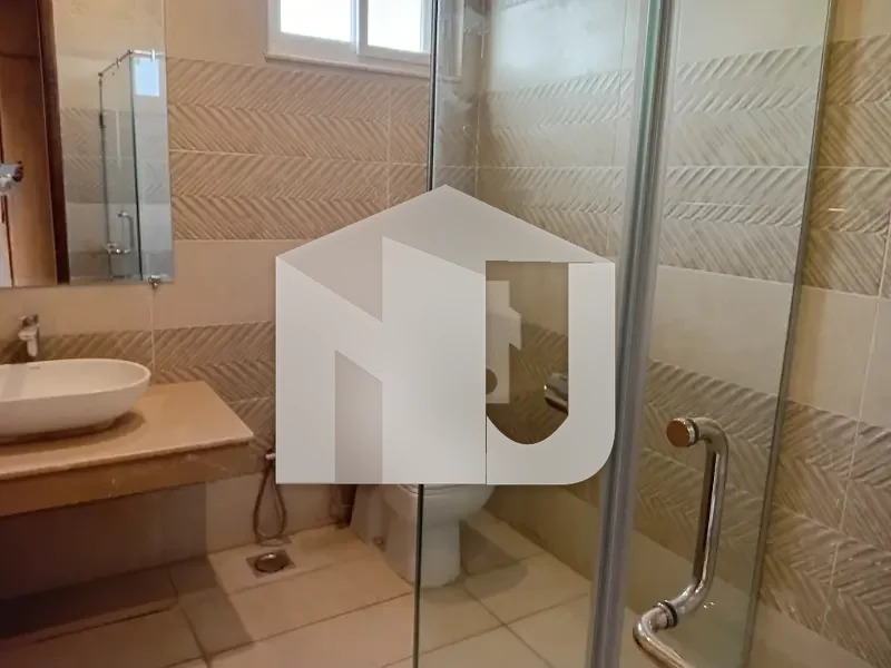 500 Sq Yard Luxury House Available for Rent in E-11 Multi, photo 20