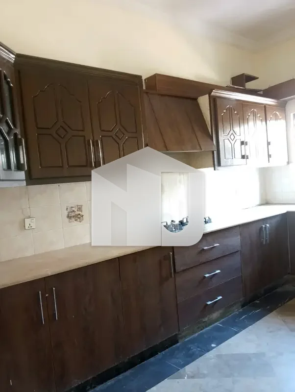 1 Kanal Luxury 6-Bedroom Double Storey House for Rent I-8/3 Islamabad, photo 30