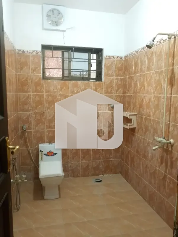 1 Kanal Luxury 6-Bedroom Double Storey House for Rent I-8/3 Islamabad, photo 15