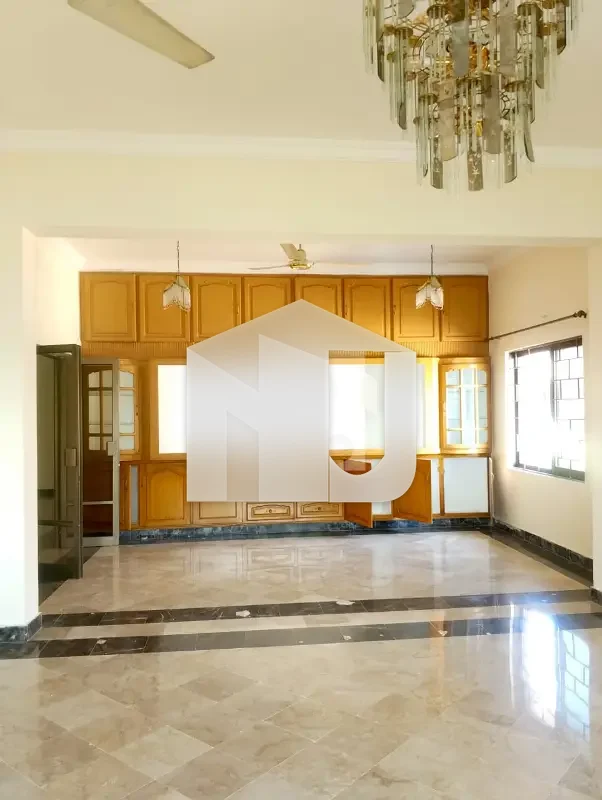 1 Kanal Luxury 6-Bedroom Double Storey House for Rent I-8/3 Islamabad, photo 29