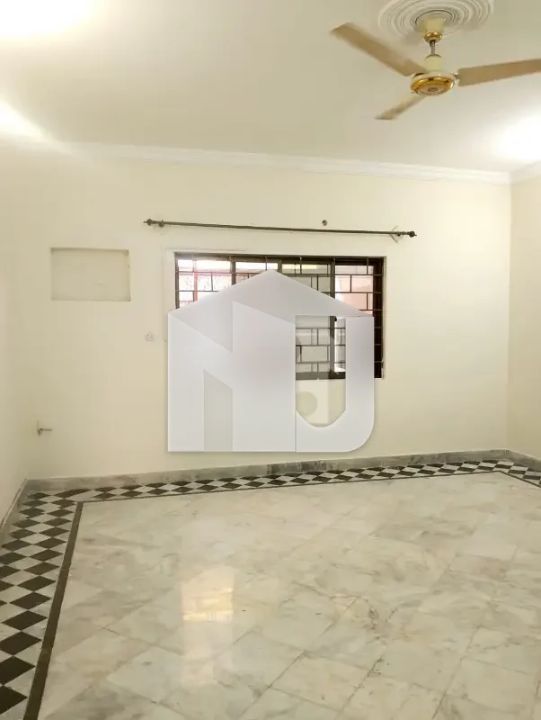 1 Kanal Luxury 6-Bedroom Double Storey House for Rent I-8/3 Islamabad, photo 9