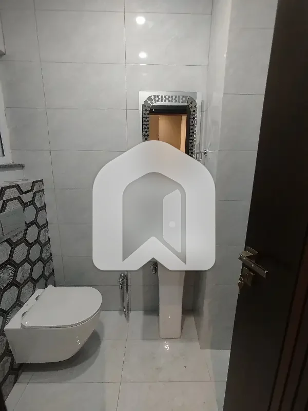 BEAUTIFUL BRAND NEW 1 BED STUDIO APARTMENT FOR RENT, photo 7