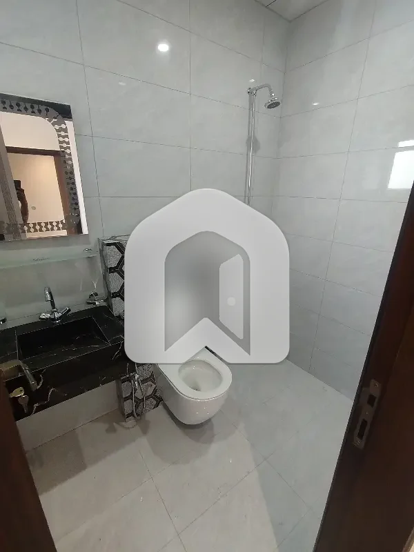 BEAUTIFUL BRAND NEW 2 BEDROOMS APARTMENT FOR RENT, photo 9