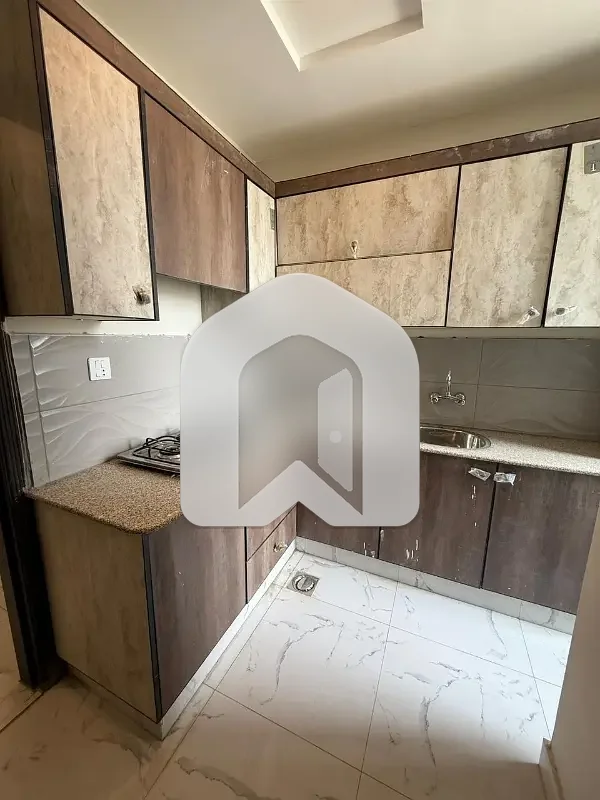 Barnd New Multi Garden B17 Islamabad Block D 2 Bed Flat, photo 4