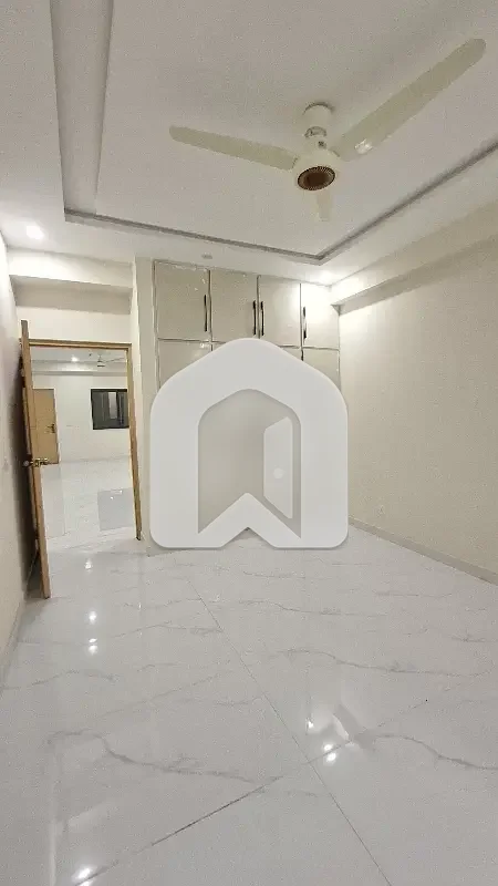 G11/3 - 2 Bedrooms Un Furnished Apartment Available For Rent, photo 2