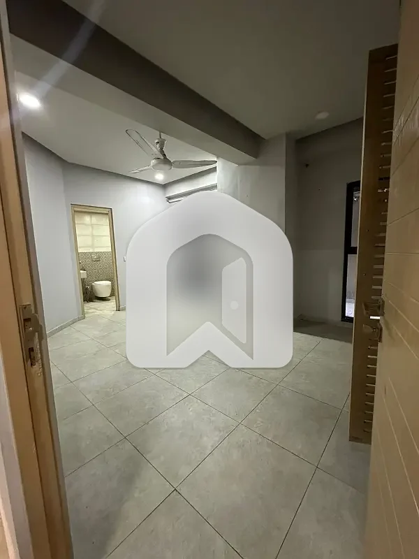 E-11 Two Bedrooms Luxurious Unfurnished Apartment Available For Rent, photo 4