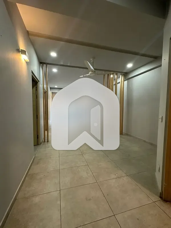 E-11 Two Bedrooms Luxurious Unfurnished Apartment Available For Rent, photo 6