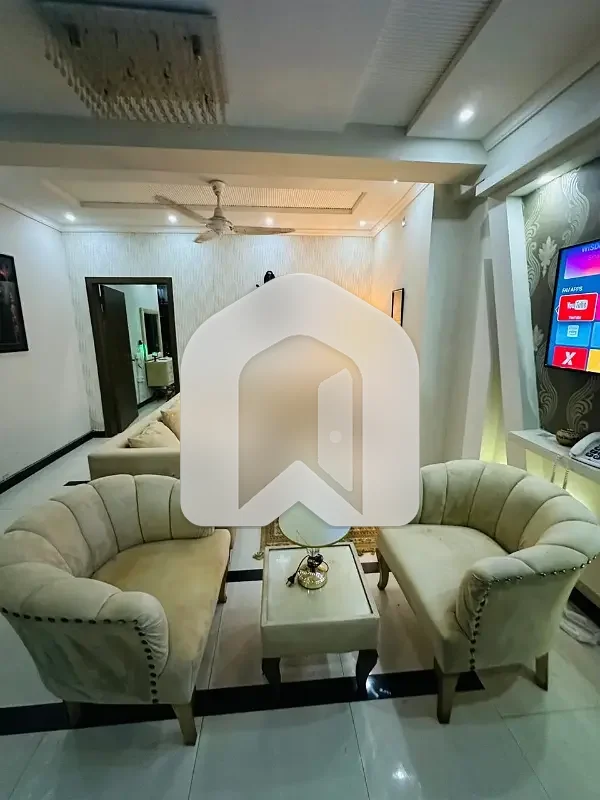 E-11 One Master Bedroom Fully Furnished Apartment Available For Rent, photo 4