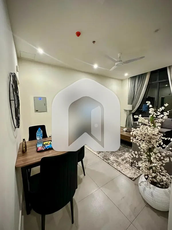 2 Bed Luxury Fully Furnished Corner Apartment | 1700 Sq Ft | Open View | Main Expressway Gulberg Greens, photo 6